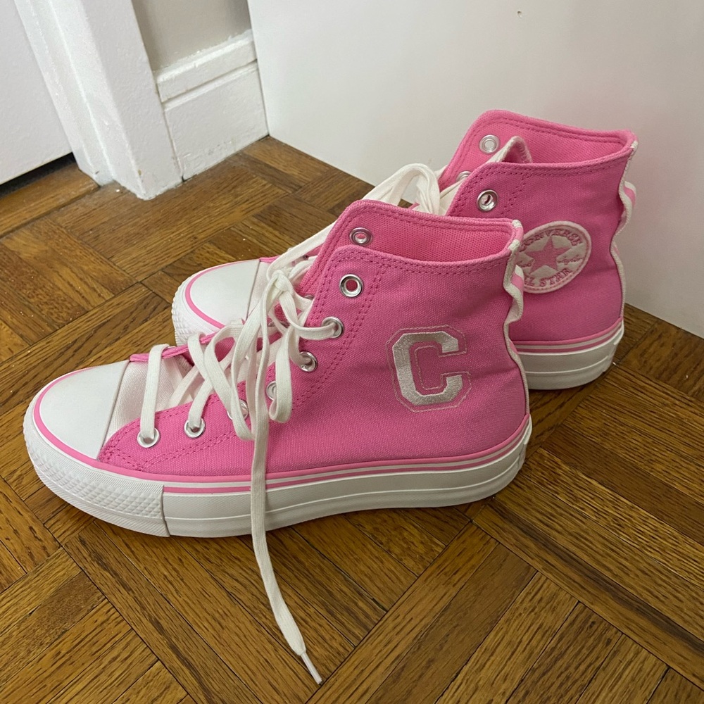 Converse bubblegum pink high top sneakers 7.5 New